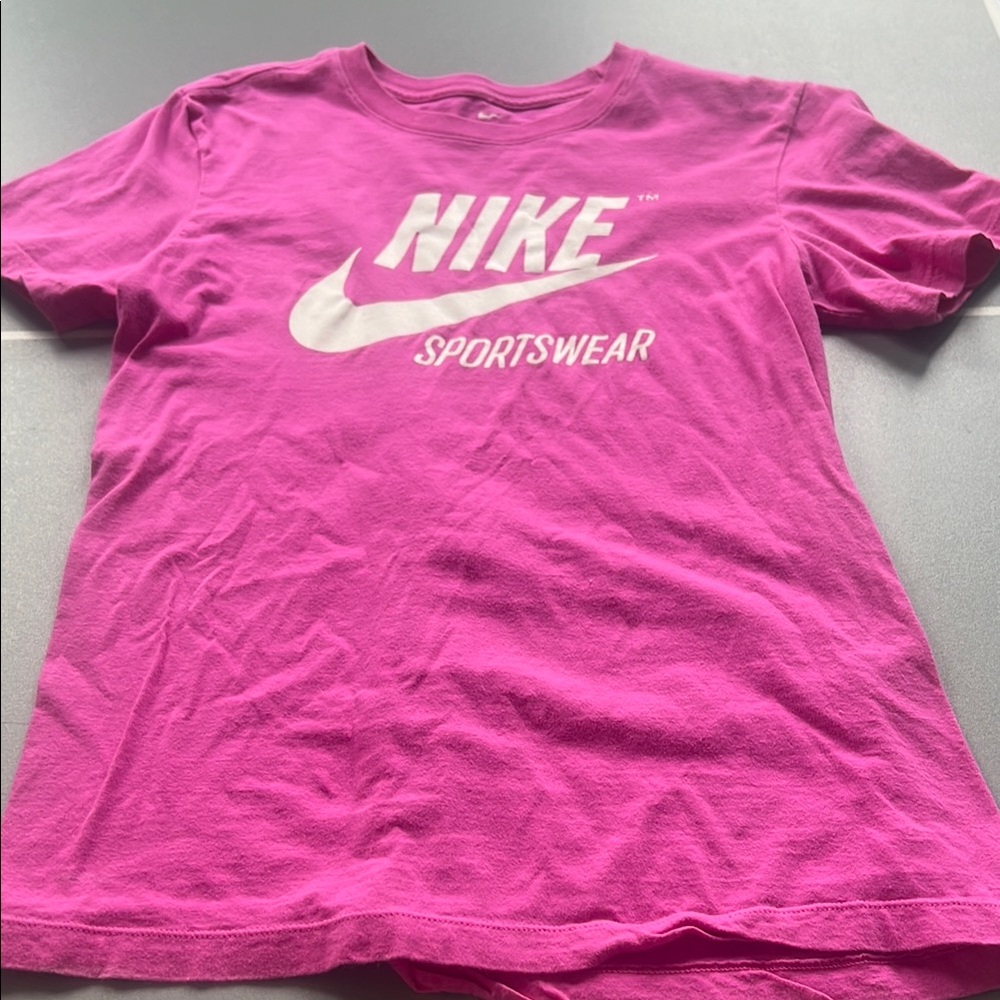 Pink Nike Tee size small